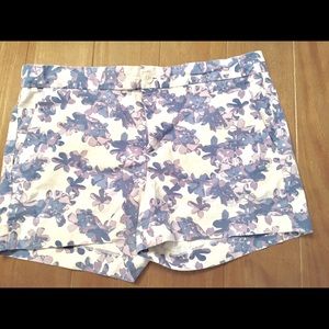 Banana Republic floral shorts!